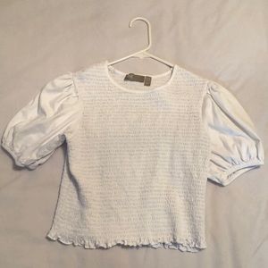 White crop top with puff sleeves